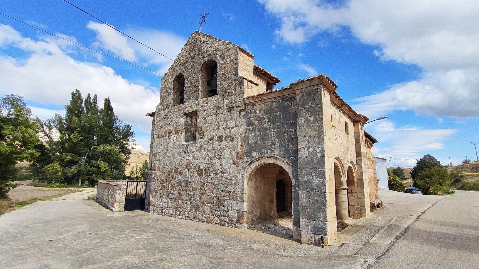 Iglesia de San Adrián